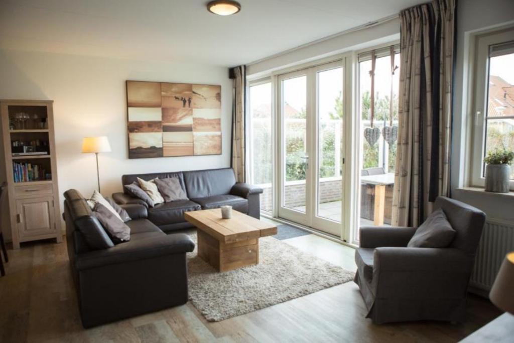 Weidevilla Xxxl Hollum  Exteriör bild